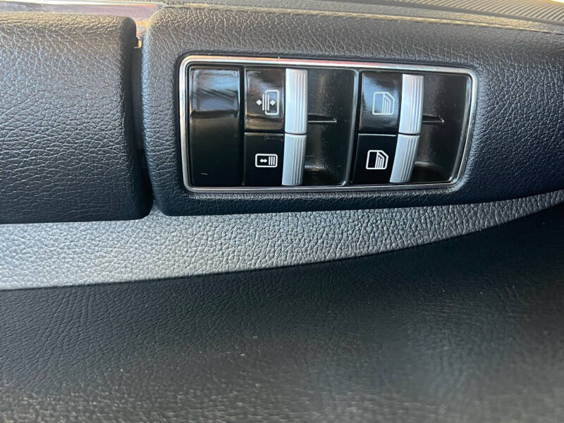 2012 Mercedes-Benz S-Class S 550