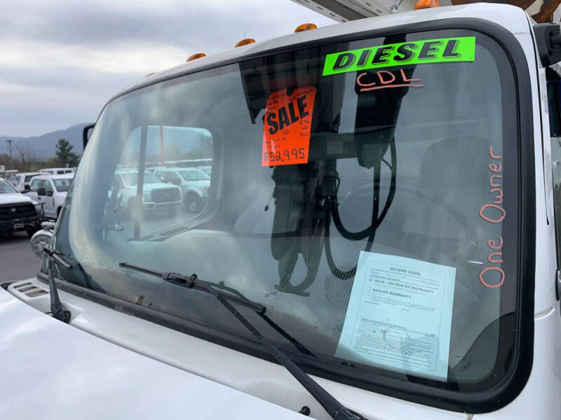 2016 Freightliner M2 106