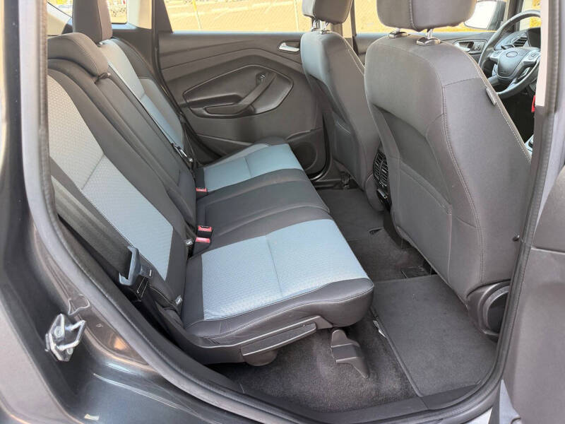 2017 Ford C-MAX Hybrid SE