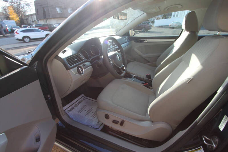 2018 Volkswagen Passat 2.0T S