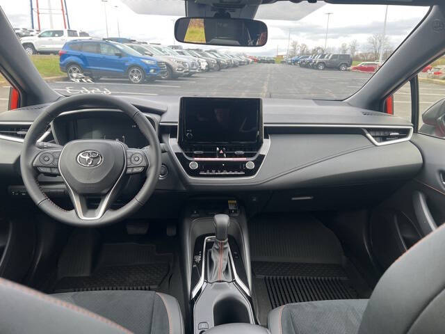 2026 Toyota Corolla Hatchback SE