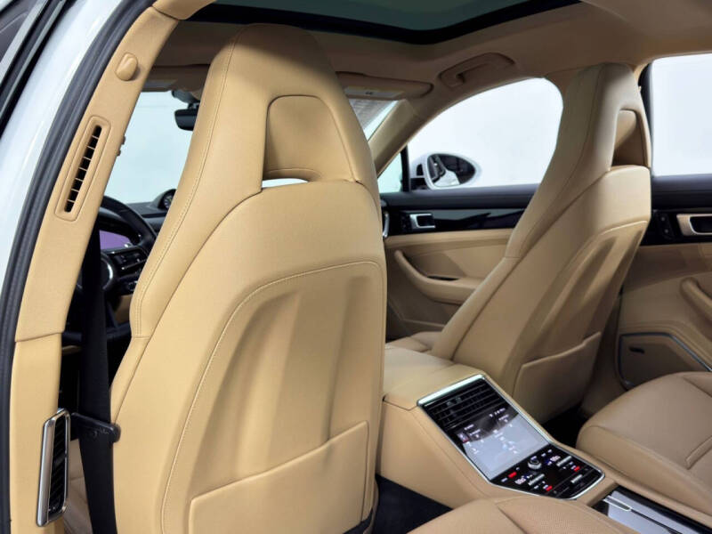 2021 Porsche Panamera 4S E-Hybrid