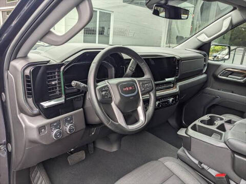 2024 GMC Sierra 1500 Elevation Standard