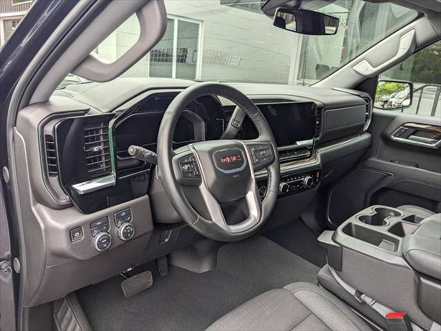 2024 GMC Sierra 1500 Elevation Standard