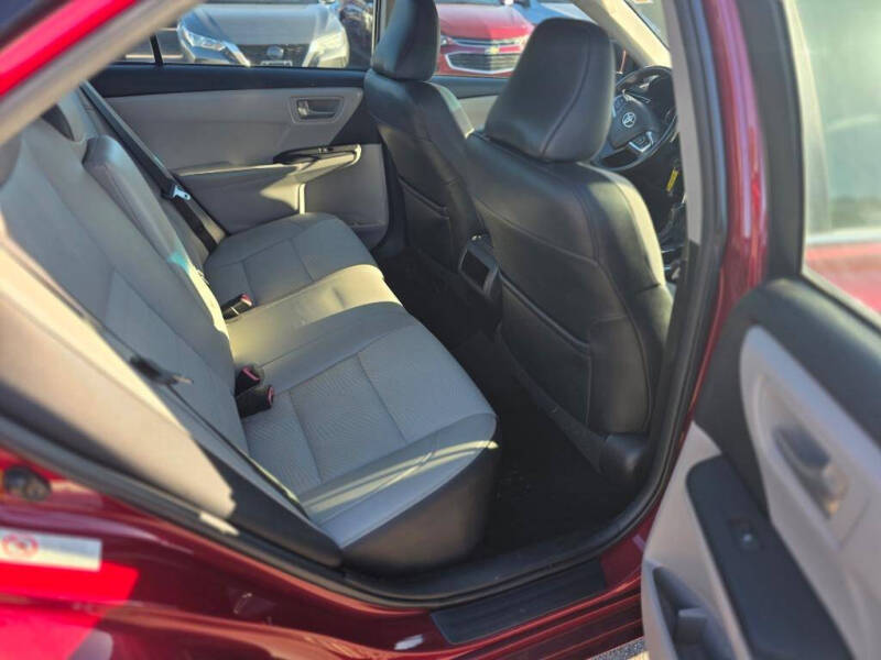 2016 Toyota Camry SE