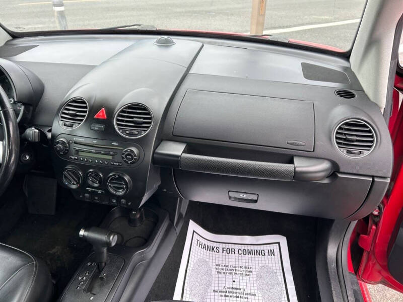 2009 Volkswagen New Beetle Convertible Base PZEV