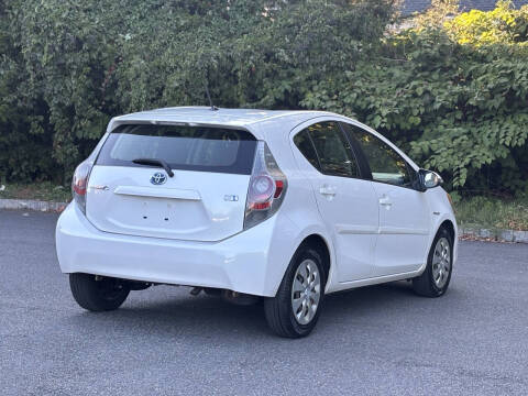 2013 Toyota Prius c One