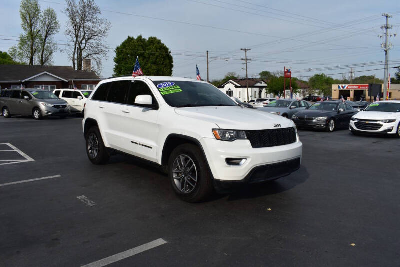 2019 Jeep Grand Cherokee Laredo