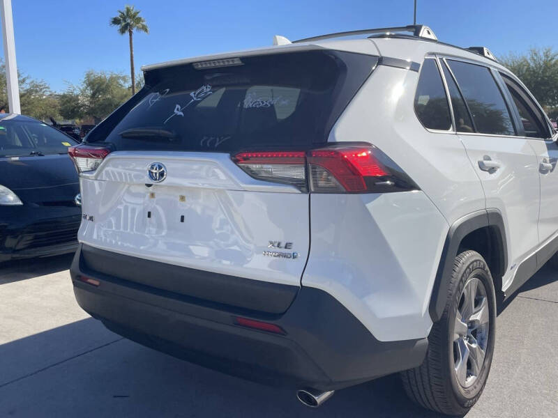 2024 Toyota RAV4 Hybrid XLE