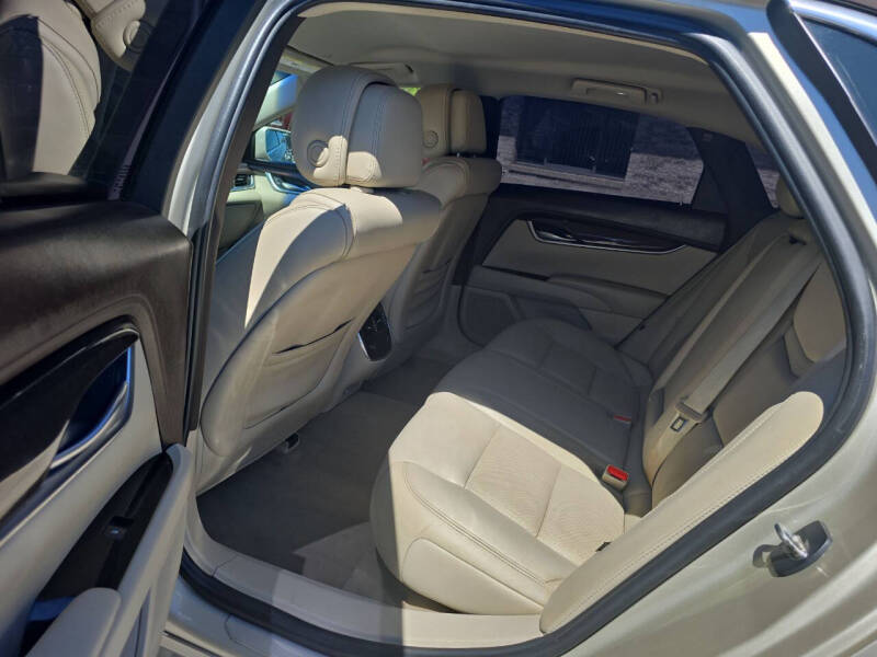 2014 Cadillac XTS Luxury Collection