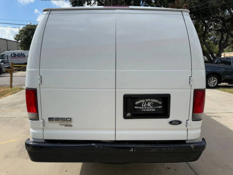 2011 Ford E-Series E-250