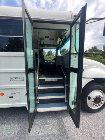 2018 International 24 passenger Shuttle Bus