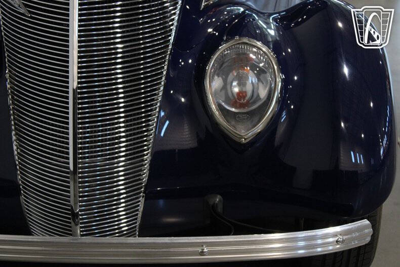 1937 Ford Phaeton