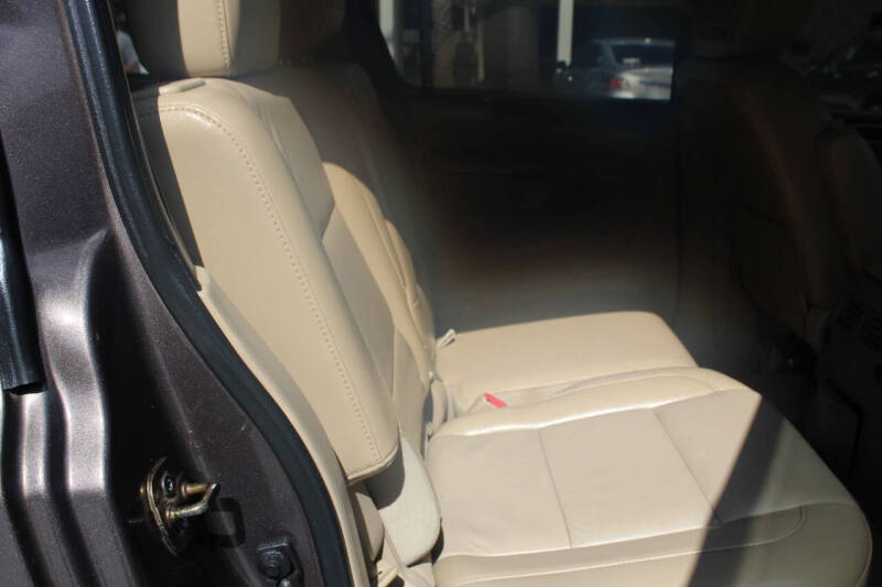 2014 Nissan Armada Platinum