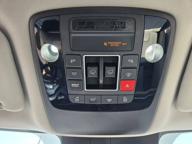 2025 Kia Carnival SX