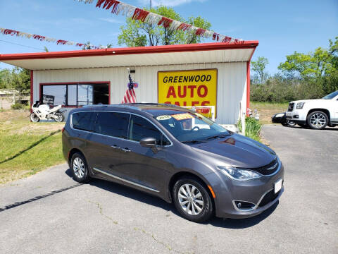 2018 Chrysler Pacifica for sale at Greenwood Auto Sales in Greenwood AR