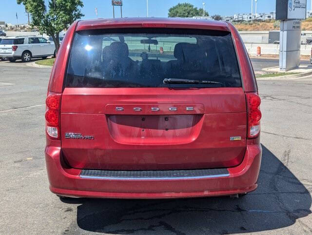 2016 Dodge Grand Caravan for sale at Axio Auto Boise in Boise, ID