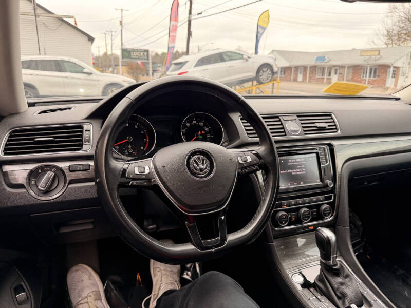 2017 Volkswagen Passat 1.8T SE
