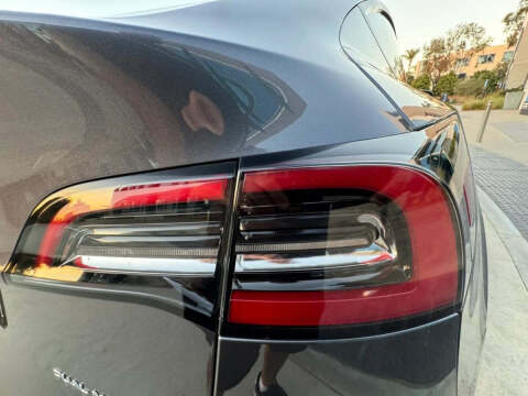 2024 Tesla Model Y Long Range