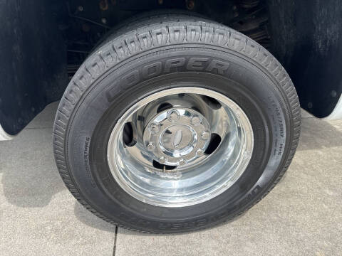 2011 Ford F-450 Super Duty Lariat