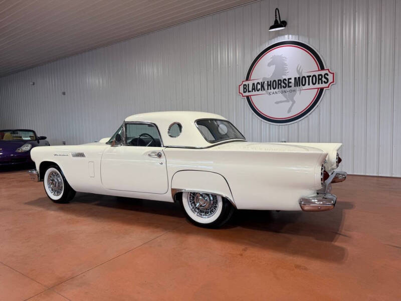 1957 Ford Thunderbird