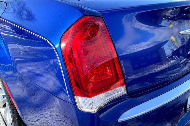 2018 Chrysler 300 Touring