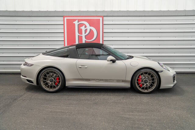 2019 Porsche 911 42