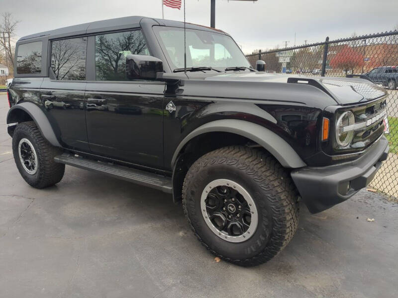 2023 Ford Bronco for sale at Jim Douglas Auto Sales in Pontiac MI