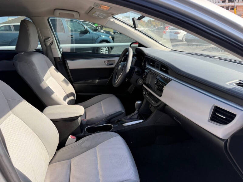 2015 Toyota Corolla LE