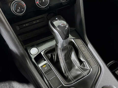 2023 Volkswagen Taos SE 4Motion