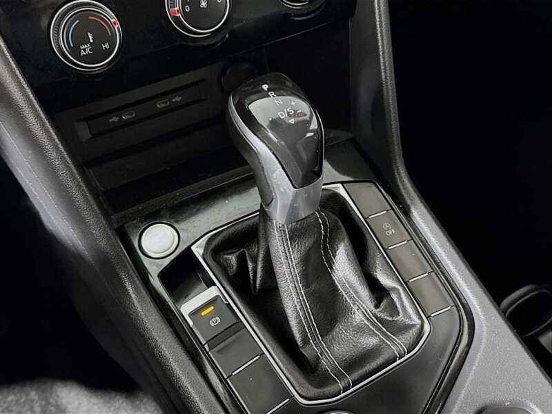 2023 Volkswagen Taos SE 4Motion