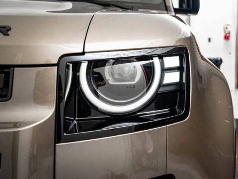 2026 Land Rover Defender 110 P300 S