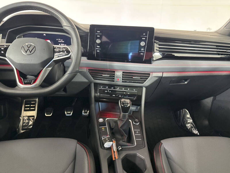 2025 Volkswagen Jetta GLI Autobahn