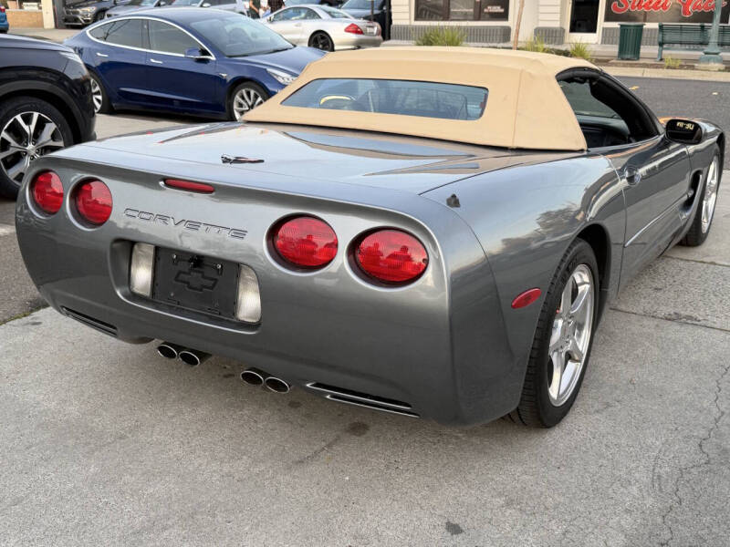 2004 Chevrolet Corvette