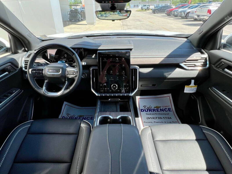 2025 GMC Acadia Denali