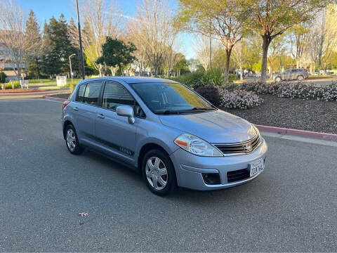 2010 Nissan Versa 1.8 S