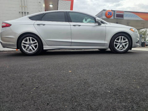 2015 Ford Fusion SE