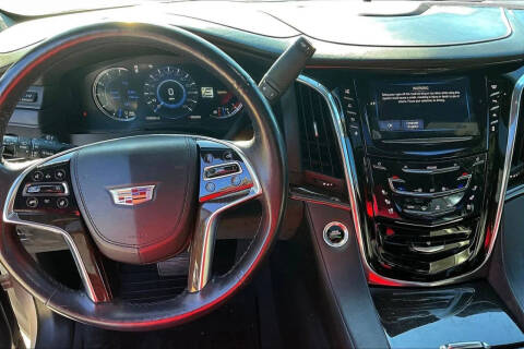 2016 Cadillac Escalade Platinum