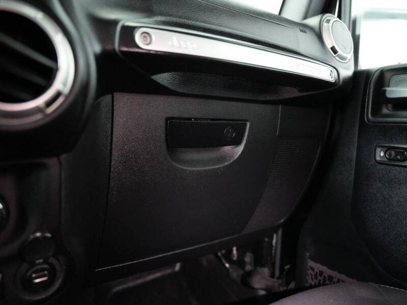 2017 Jeep Wrangler Sahara