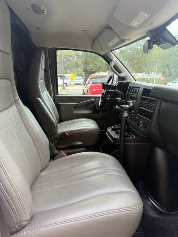 2021 Chevrolet Express 2500