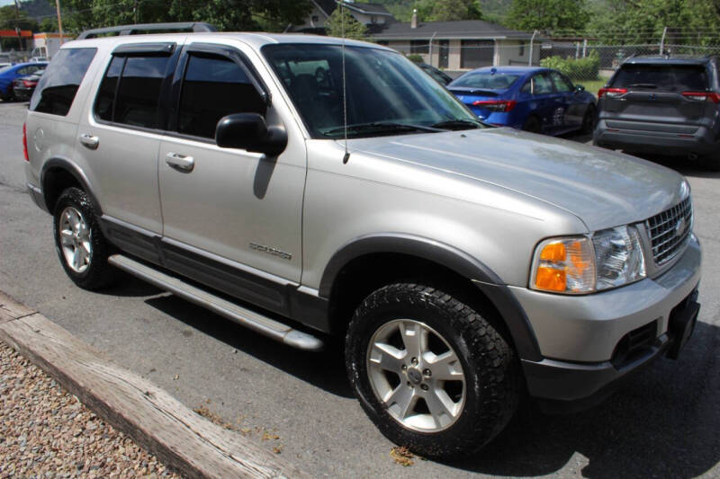 2004 Ford Explorer XLT