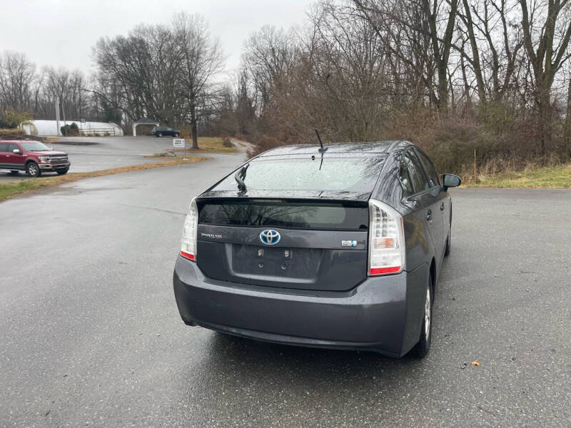 2010 Toyota Prius II photo 9