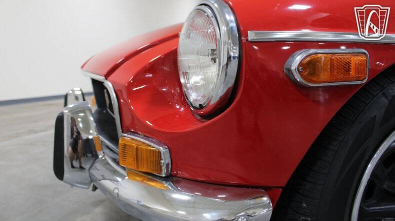 1972 MG B