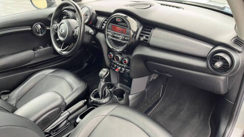 2015 MINI Hardtop 2 Door Cooper