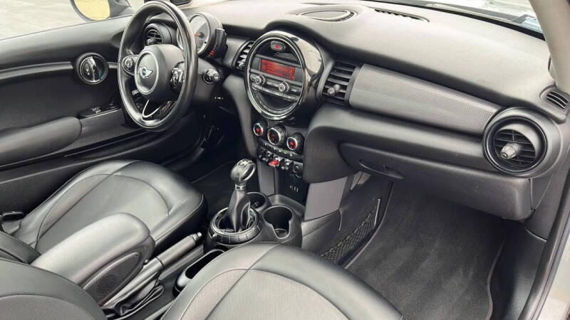 2015 MINI Hardtop 2 Door Cooper