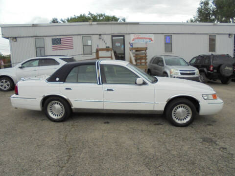 2001 Mercury Grand Marquis for sale at B & G AUTO SALES in Uniontown PA