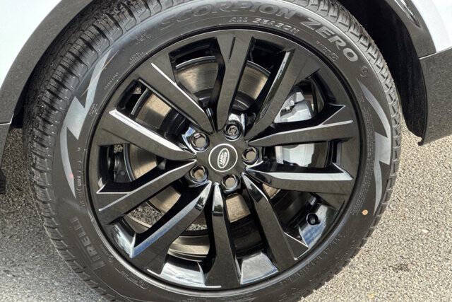 2026 Land Rover Discovery
