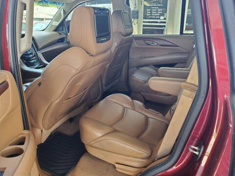 2016 Cadillac Escalade Platinum