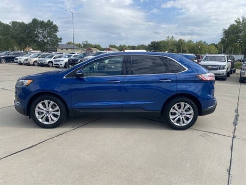 2022 Ford Edge Titanium