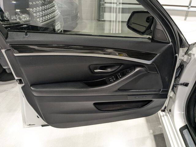 2013 BMW 5 Series 550i xDrive